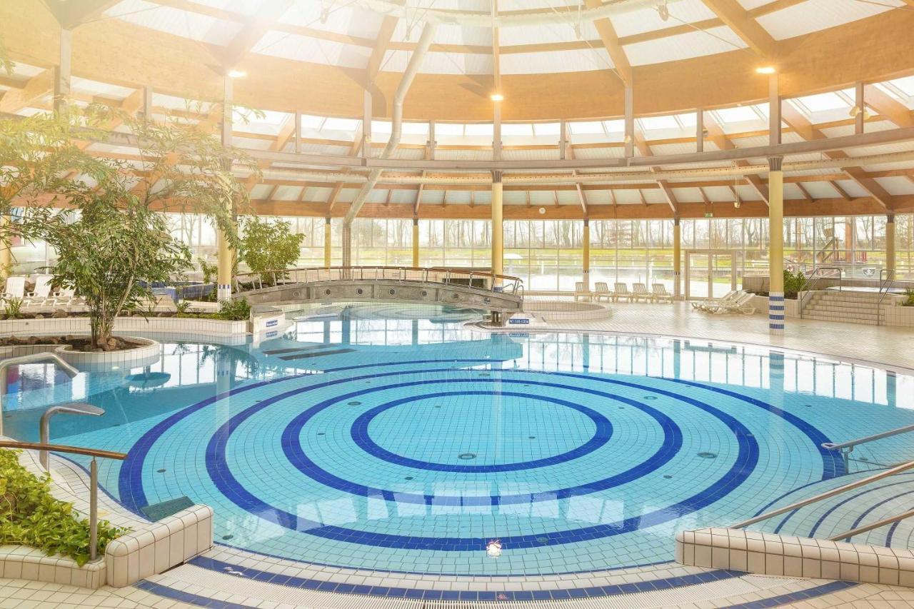 Mit Meerblick Und Balkon, Gratis Nutzung Vom Ahoi Erlebnisbad Und Sauna In Sellin - Meeresblick Fewo 17 غورين المظهر الخارجي الصورة