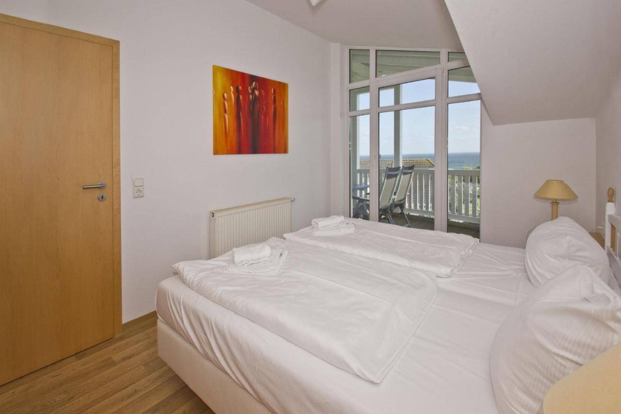 Mit Meerblick Und Balkon, Gratis Nutzung Vom Ahoi Erlebnisbad Und Sauna In Sellin - Meeresblick Fewo 17 غورين المظهر الخارجي الصورة