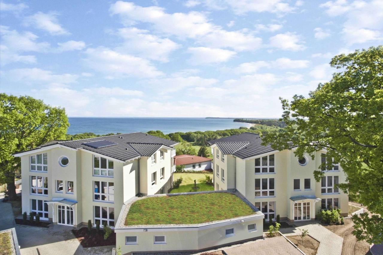 Mit Meerblick Und Balkon, Gratis Nutzung Vom Ahoi Erlebnisbad Und Sauna In Sellin - Meeresblick Fewo 17 غورين المظهر الخارجي الصورة